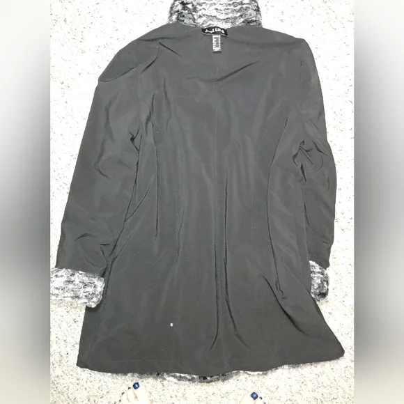 Joseph Ribkoff reversible coat - Picture 4 of 8